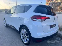 Usata Renault Scénic Business 120 CV (88 kW) 2020 Bianco Monovolume