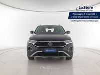 Usata VW T-Roc Life 110 CV (80 kW) 2023 Deep black perlato SUV