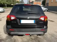 Second-hand Suzuki Vitara 120 CP (88 kW) 2015 Negru SUV