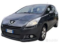 Usata Peugeot 5008 Family 112 CV (82 kW) 2011 Grigio Monovolume