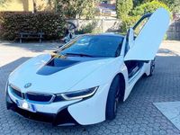 Usata BMW i8 231 CV (169 kW) 2015 Bianco Coupé