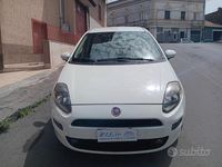 Usata Fiat Punto Lounge 77 CV (56 kW) 2014 Bianco Utilitaria