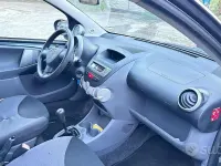 Usata Toyota Aygo 68 CV (50 kW) 2008 Grigio Utilitaria