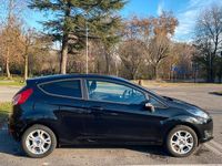 Usata Ford Fiesta 101 CV (74 kW) 2014 Nero Coupé