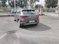 Usata VW T-Roc 150 CV (110 kW) 2022 Grigio SUV