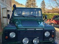 Usata Land Rover Defender 122 CV (89 kW) 2002 Verde SUV