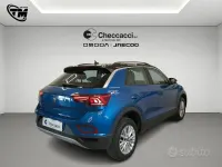 Usata VW T-Roc Style 110 CV (80 kW) 2022 Blu SUV