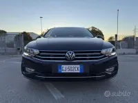 Usata VW Passat Business 150 CV (110 kW) 2022 Nero Station wagon