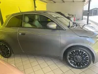 Używany Fiat 500e La Prima 86 kW (118 KM) 2020 Szary Hatchback