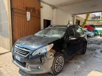 Usata Peugeot 2008 Active 75 CV (55 kW) 2015 Nero SUV