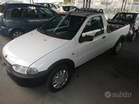 Usata Fiat Strada 69 CV (50 kW) 2001 Bianco Pick-up