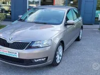 Usata Skoda Rapid 90 CV (66 kW) 2018 Beige Utilitaria