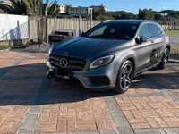 Usata Mercedes GLA200 136 CV (100 kW) 2019 Grigio SUV