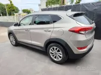 Usata Hyundai Tucson Xpossible 116 CV (85 kW) 2016 Grigio perla SUV