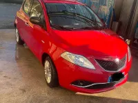 Usata Lancia Ypsilon 69 CV (50 kW) 2017 Rosso Utilitaria