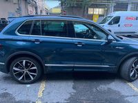Usata VW Tiguan R-line 150 CV (110 kW) 2023 Blu/azzurro SUV