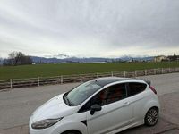 Usata Ford Fiesta ST 182 CV (133 kW) 2015 Berlina