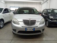 Usata Lancia Ypsilon 60 CV (44 kW) 2008 Argento Utilitaria