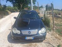 Usata Mercedes C220 Elegance 150 CV (110 kW) 2005 Nero Berlina