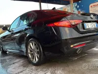 Usata Alfa Romeo Giulia 180 CV (132 kW) 2017 Nero Berlina
