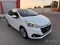 Usata Peugeot 208 Allure 102 CV (75 kW) 2019 Bianco Utilitaria