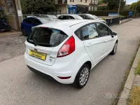 Usata Ford Fiesta Titanium 95 CV (69 kW) 2017 Bianco Utilitaria