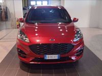 Usata Ford Kuga ST-Line 120 CV (88 kW) 2020 Rosso metallizzato SUV