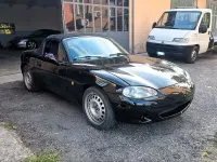 Usata Mazda MX5 146 CV (107 kW) 2004 Nero Cabrio