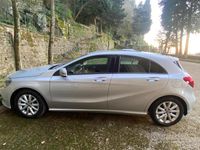 Usata Mercedes A180 109 CV (80 kW) 2017 Grigio Utilitaria