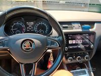 Usata Skoda Octavia 131 CV (96 kW) 2020 Grigio Station wagon