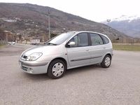 Usata Renault Scénic 107 CV (78 kW) 2002 Grigio Monovolume