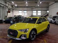 Usata Audi A3 150 CV (110 kW) 2024 Giallo pitone metallizzato Berlina