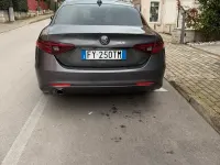 Usata Alfa Romeo Giulia 160 CV (117 kW) 2019 Grigio Berlina