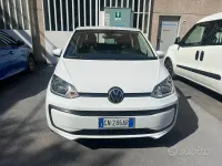 Usata VW up! Move 65 CV (47 kW) 2023 Bianco Utilitaria