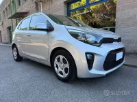 Usata Kia Picanto 65 CV (47 kW) 2022 Argento Utilitaria
