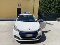 Usata Peugeot 208 Active 68 CV (50 kW) 2015 Other Utilitaria