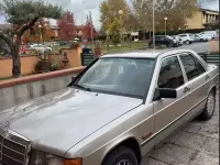 Usata Mercedes 190 105 CV (77 kW) 1984 Giallo Berlina