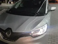 Usata Renault Scénic 120 CV (88 kW) 2020 Grigio Monovolume