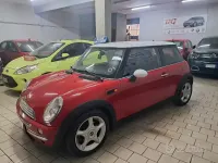 Usata Mini Cooper 116 CV (85 kW) 2002 Rosso Utilitaria