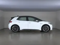 Usata VW ID.3 Pro Performance 150 kW (204 CV) 2023 Glacier white metallizzato nero Utilitaria