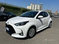 Usata Toyota Yaris Active 72 CV (52 kW) 2023 Bianco Utilitaria