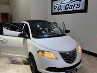 Usata Lancia Ypsilon 69 CV (50 kW) 2014 Bianco Utilitaria