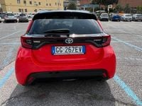 Usata Toyota Yaris Hybrid 92 CV (67 kW) 2021 Rosso Utilitaria