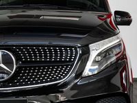 Usata Mercedes 300 Premium 239 CV (175 kW) 2021 Silver satinato Monovolume