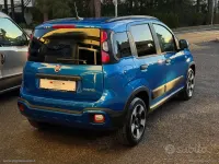 Usata Fiat Panda Cross Cross 69 CV (50 kW) 2024 Blu/azzurro Utilitaria