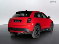 Usata Fiat 600 145 CV (106 kW) 2025 Rosso SUV