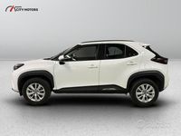 Usata Toyota Yaris Cross Active 116 CV (85 kW) 2023 Amaranto SUV