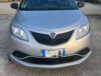 Gebraucht Lancia Ypsilon Silver 69 PS (50 kW) 2018 Grau Kleinwagen