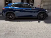 Usado Alfa Romeo Stelvio Ti 210 CV (154 kW) 2019 Azul SUV