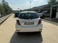 Usata Toyota Yaris Active 69 CV (50 kW) 2012 Bianco Utilitaria